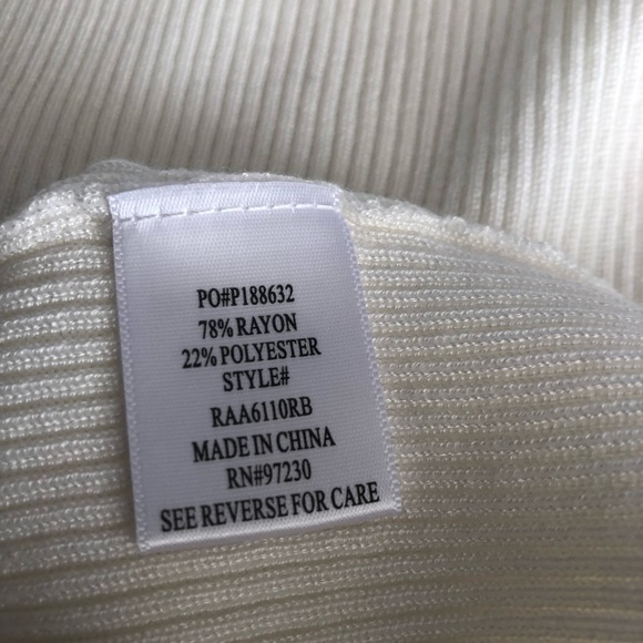 Almost Famous Mock Neck Sweater with Sheer shoulders and sleeves size Lg NWT - Picture 5 of 5